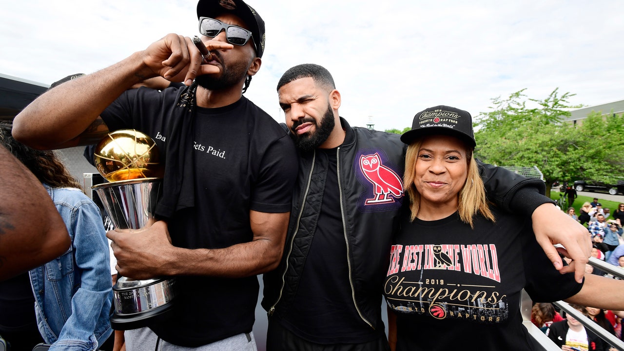 Police: 4 shot, 3 arrested at Raptors rally in Toronto